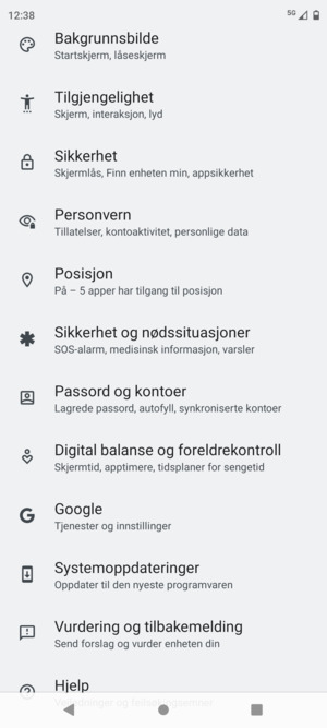 Gå tilbake til Innstillinger-menyen og velg Passord og kontoer