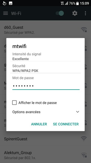 Saisissez le mot de passe du Wi-Fi et sélectionnez SE CONNECTER