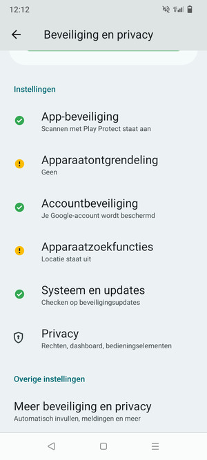 Om de pin voor de simkaart te wijzigen, gaat u naar het menu Beveiliging en privacy en selecteert u Meer beveiliging en privacy