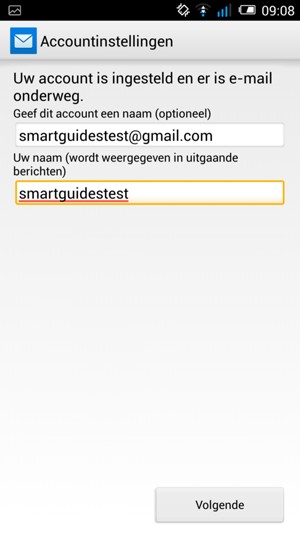 Geef uw account een naam en voer uw naam in. Selecteer Volgende