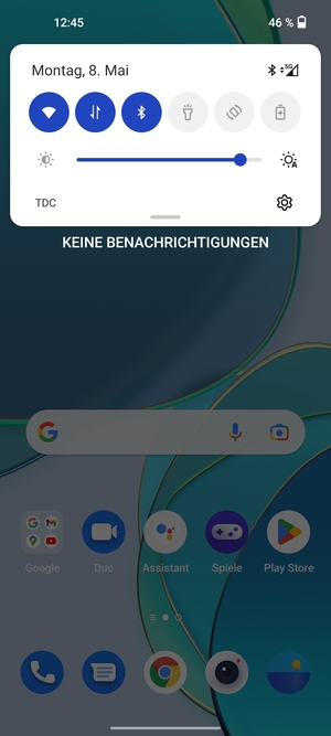 Ziehen Sie erneut das obere Menü nach unten