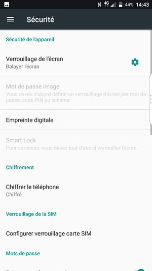 Sélectionnez Configurer verrouillage carte SIM