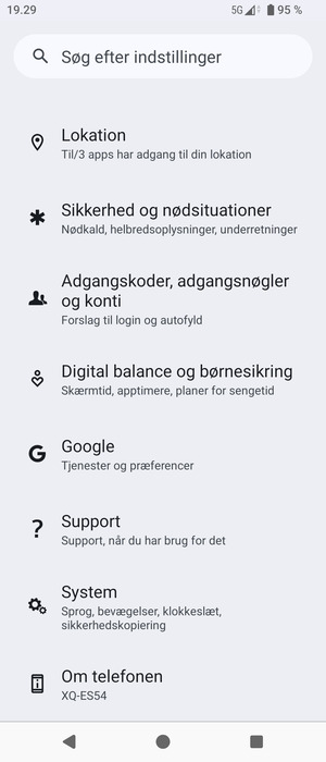 Scroll til og vælg Adgangskoder, adgangsnøgler og konti