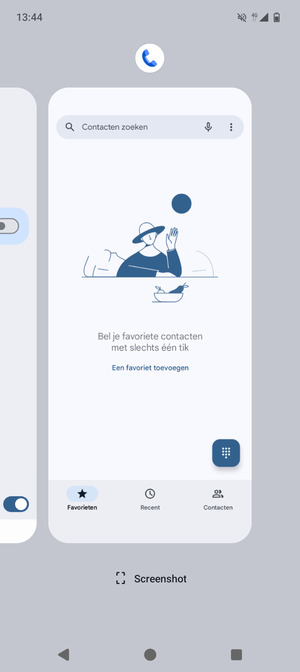 Veeg apps naar boven om ze te sluiten