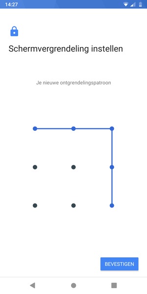 Teken het ontgrendelingspatroon nogmaals en selecteer BEVESTIGEN