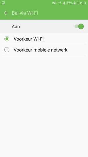 Selecteer Voorkeur Wi-Fi als u verkiest Bellen via Wi-Fi