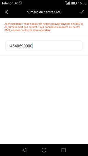 Saisissez le Numéro du centre SMS et sélectionnez OK