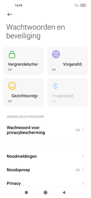 Scroll naar en selecteer Privacy