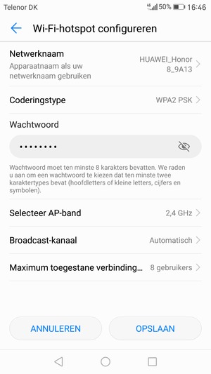 Voer een wachtwoord van een WiFi-hotspot in van ten minste 8 tekens en selecteer OPSLAAN