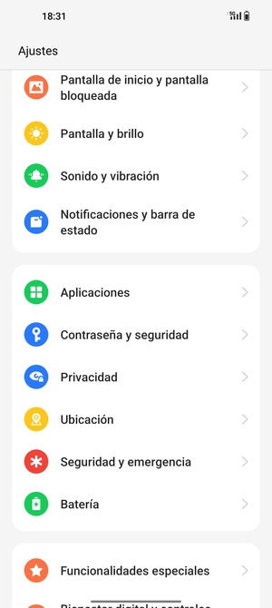 Desplácese y seleccione Contraseña y seguridad