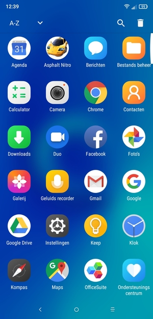 Scroll naar en selecteer Instellingen
