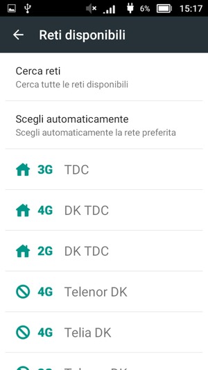 Seleziona un operatore di rete dall'elenco