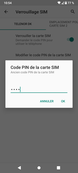 Saisissez Ancien code PIN de la carte SIM et sélectionnez OK