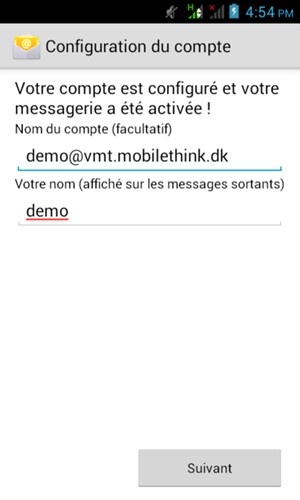 Donnez un nom à votre compte et saisissez votre nom. Sélectionnez Suivant