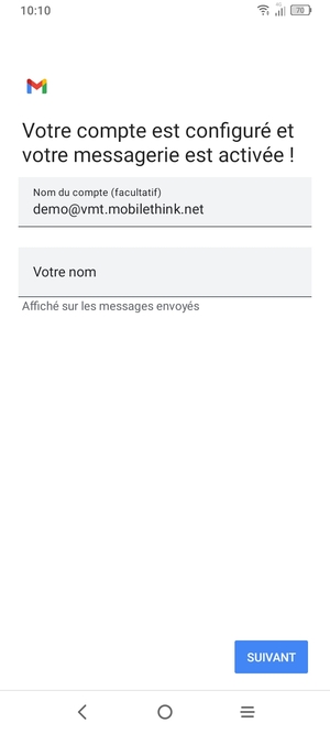 Donnez un nom à votre compte et saisissez votre nom. Sélectionnez SUIVANT