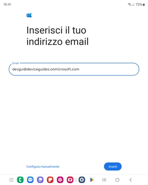 Inserisci il tuo indirizzo email e seleziona Configura manualmente