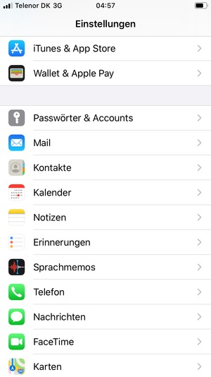 Gehen Sie zurück zum Einstellungen Menü und scrollen Sie und wählen Sie Passwörter & Accounts