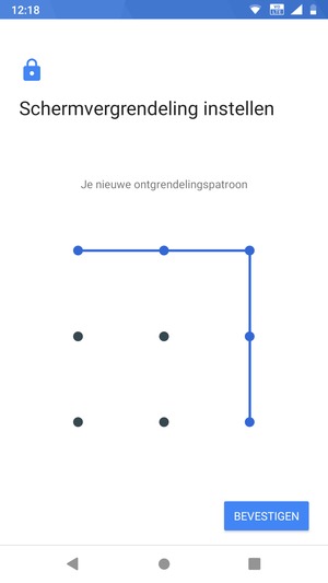 Teken het ontgrendelingspatroon nogmaals en selecteer BEVESTIGEN