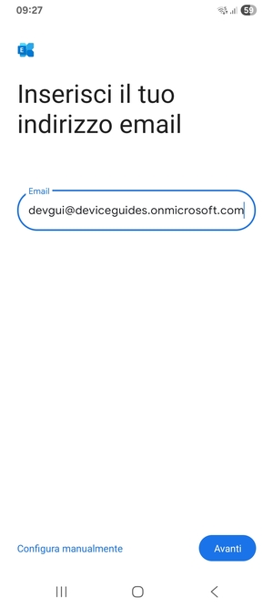 Inserisci il tuo indirizzo email e seleziona Configura manualmente