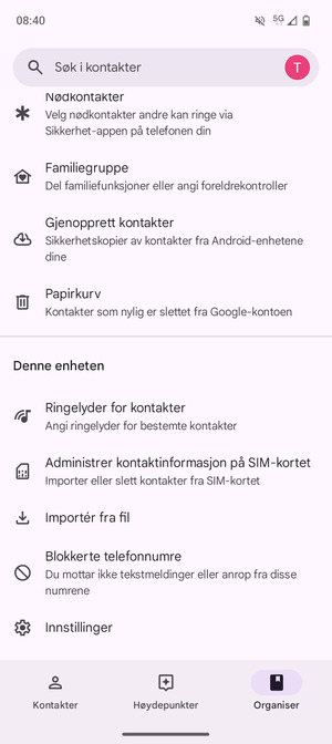 Bla til og velg Administrer kontaktinformasjon på SIM-kortet