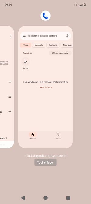 Sélectionnez Tout effacer pour fermer les applications en cours d'exécution