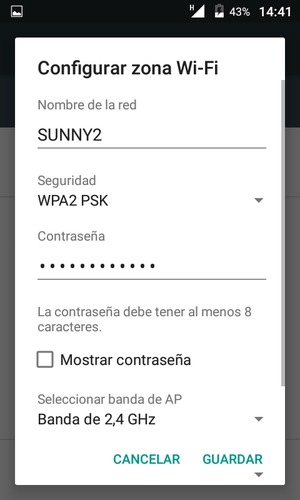 Introduzca una contraseña de punto de acceso Wi-Fi de al menos 8 caracteres y seleccione GUARDAR