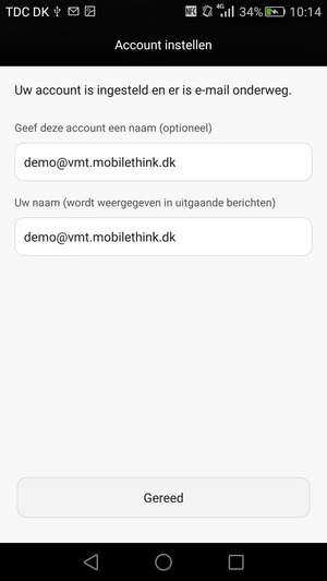 Geef uw account een naam en voer uw naam in. Selecteer Gereed