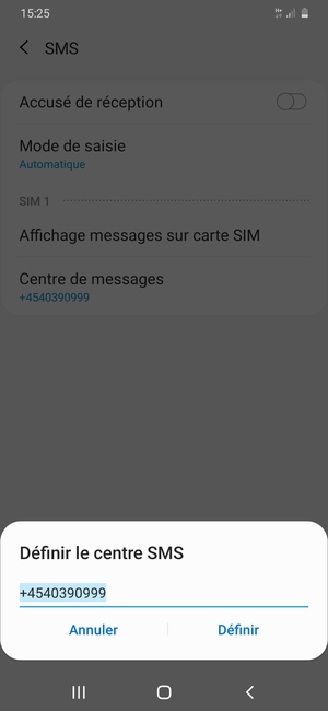 Saisissez le numéro du Centre SMS et sélectionnez Définir