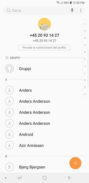 Seleziona il tasto Menu