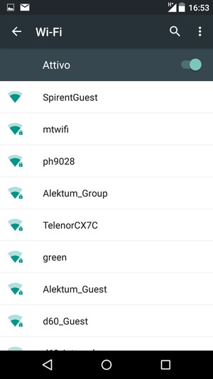 Seleziona la rete wireless a cui desideri connetterti
