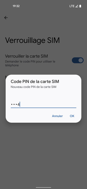 Saisissez votre Nouveau code PIN de la carte SIM et sélectionnez OK