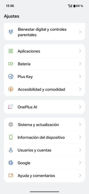 Desplácese y seleccione Sistema y actualización