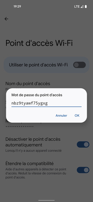 Saisissez un mot de passe de hotspot Wi-Fi d'au moins 8 caractères et sélectionnez OK