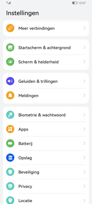 Om uw schermvergrendeling te activeren, ga naar het Instellingen-menu en selecteer Biometrie & wachtwoord