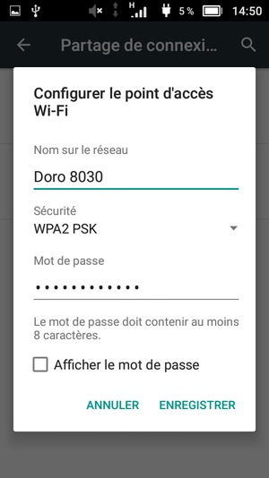 Saisissez un mot de passe de hotspot Wi-Fi d'au moins 8 caractères et sélectionnez ENREGISTRER