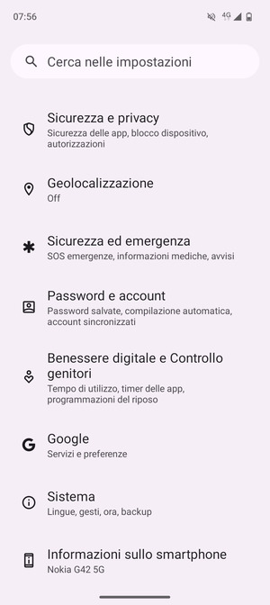 Torna al menu Impostazioni e  seleziona Password e account
