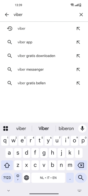Voer de app-naam in en selecteer Zoeken