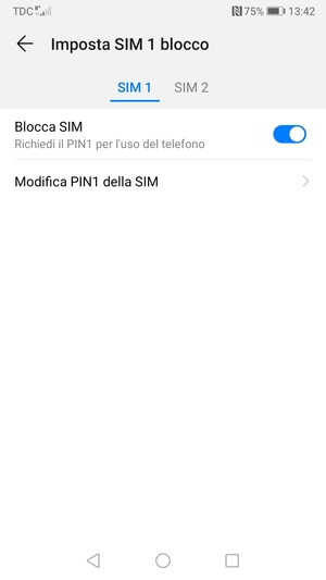 Seleziona SIM 1 o SIM 2 e poi Modifica PIN della SIM