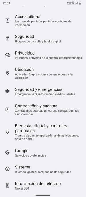 Desplácese y seleccione Contraseñas y cuentas