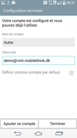 Donnez un nom à votre compte et saisissez votre nom. Sélectionnez Terminer