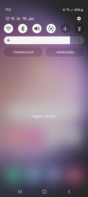 Dra ned toppmenyen igjen
