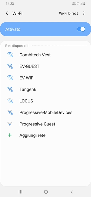 Seleziona la rete wireless a cui desideri connetterti
