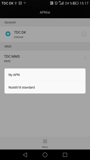 Vælg Menu-knappen og vælg Nulstil til standard