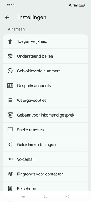 Scroll naar en selecteer Voicemail