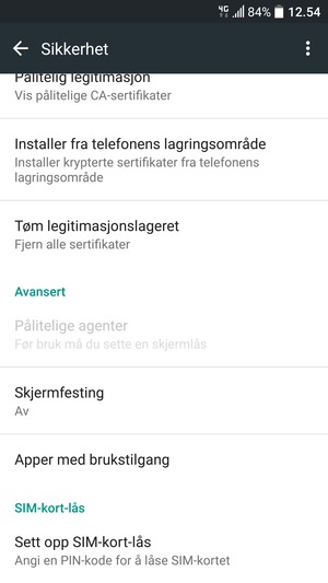 For å bytte PIN-koden til SIM-kortet, gå tilbake til Sikkerhet-menyen og bla til og velg Sett opp SIM-kort-lås
