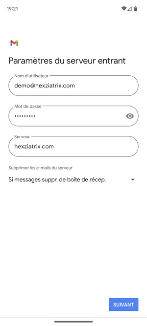 Saisissez votre Nom d'utilisateur et l'adresse du serveur entrant. Sélectionnez SUIVANT