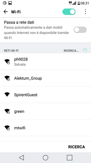 Seleziona la rete wireless a cui desideri connetterti