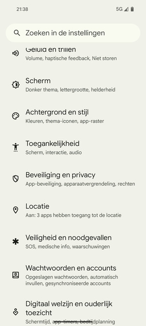 Scroll naar en selecteer Beveiliging en privacy
