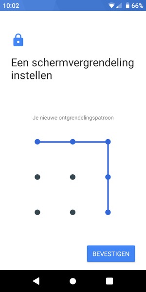 Teken het ontgrendelingspatroon nogmaals en selecteer BEVESTIGEN