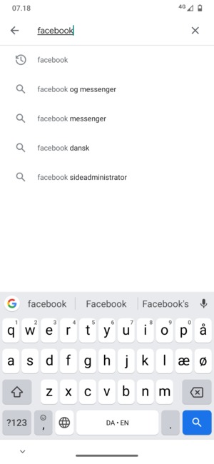 Indtast navnet på appen og vælg Søg